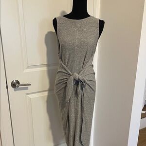 Elegant Gray Sleeveless Dress